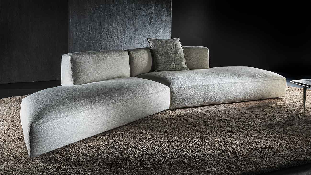 Henge Downtown Sofa