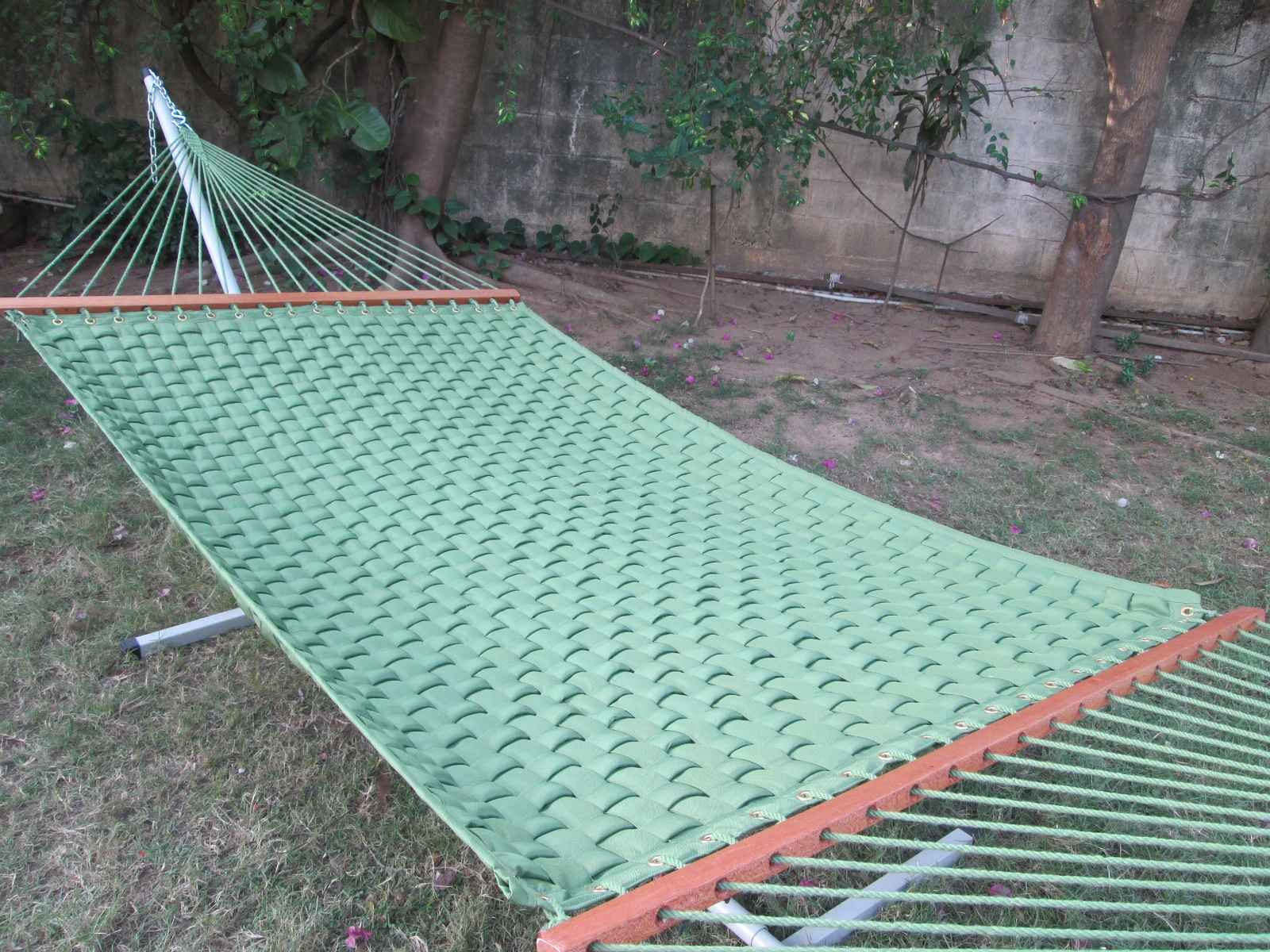 Hangit Extra Large Soft Comb Quilted Hammock - Garden Green