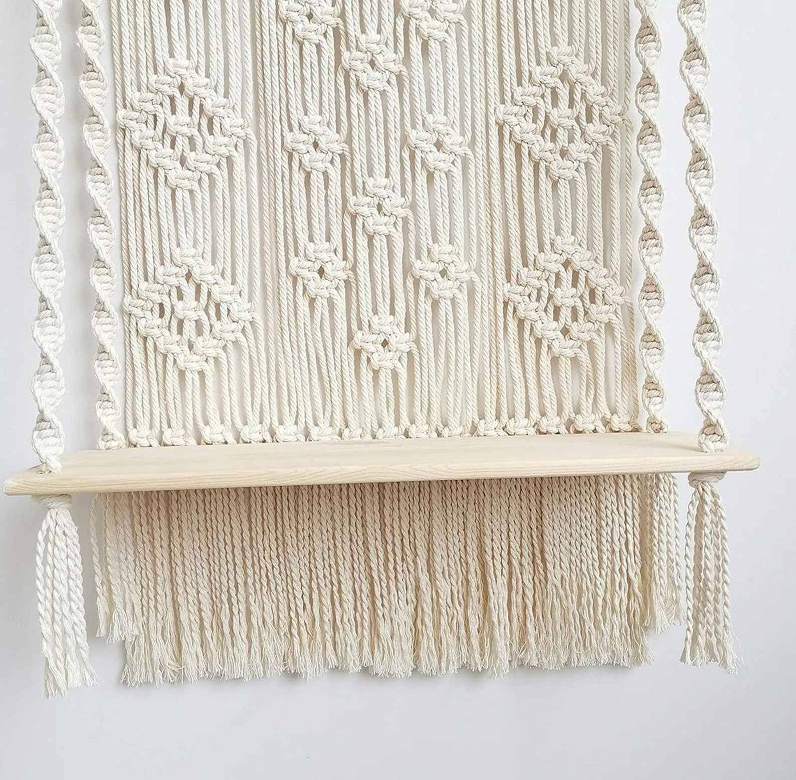 Kaahira Macrame Wall Hanging 