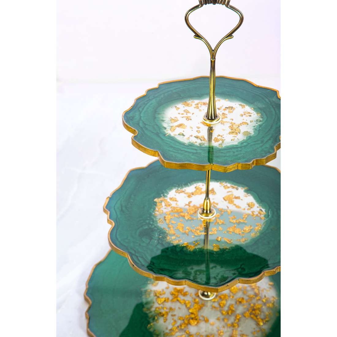 HN HUES Emerald Resin 3 Tier Cake Stand