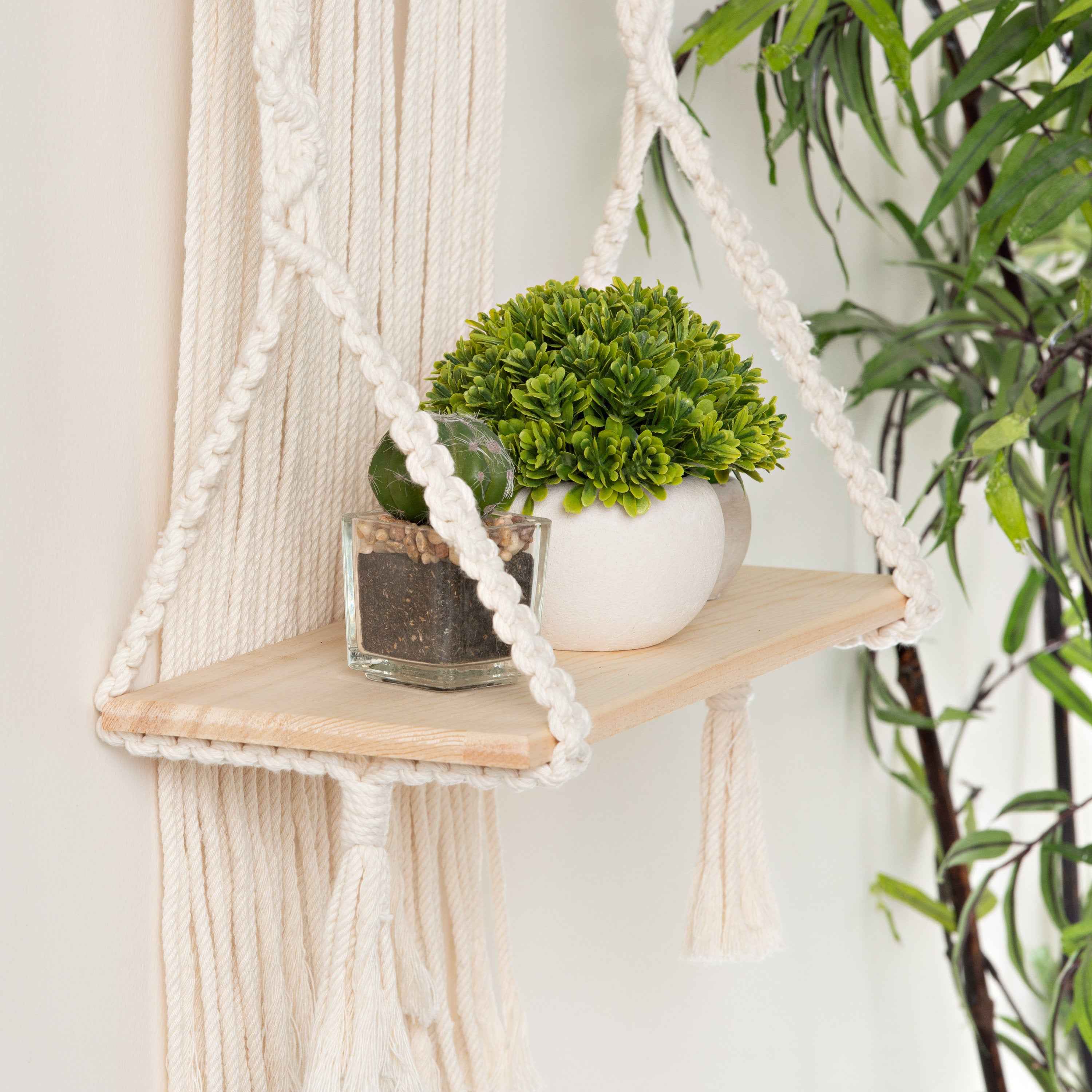 Kaahira Macrame Wall Hanging 