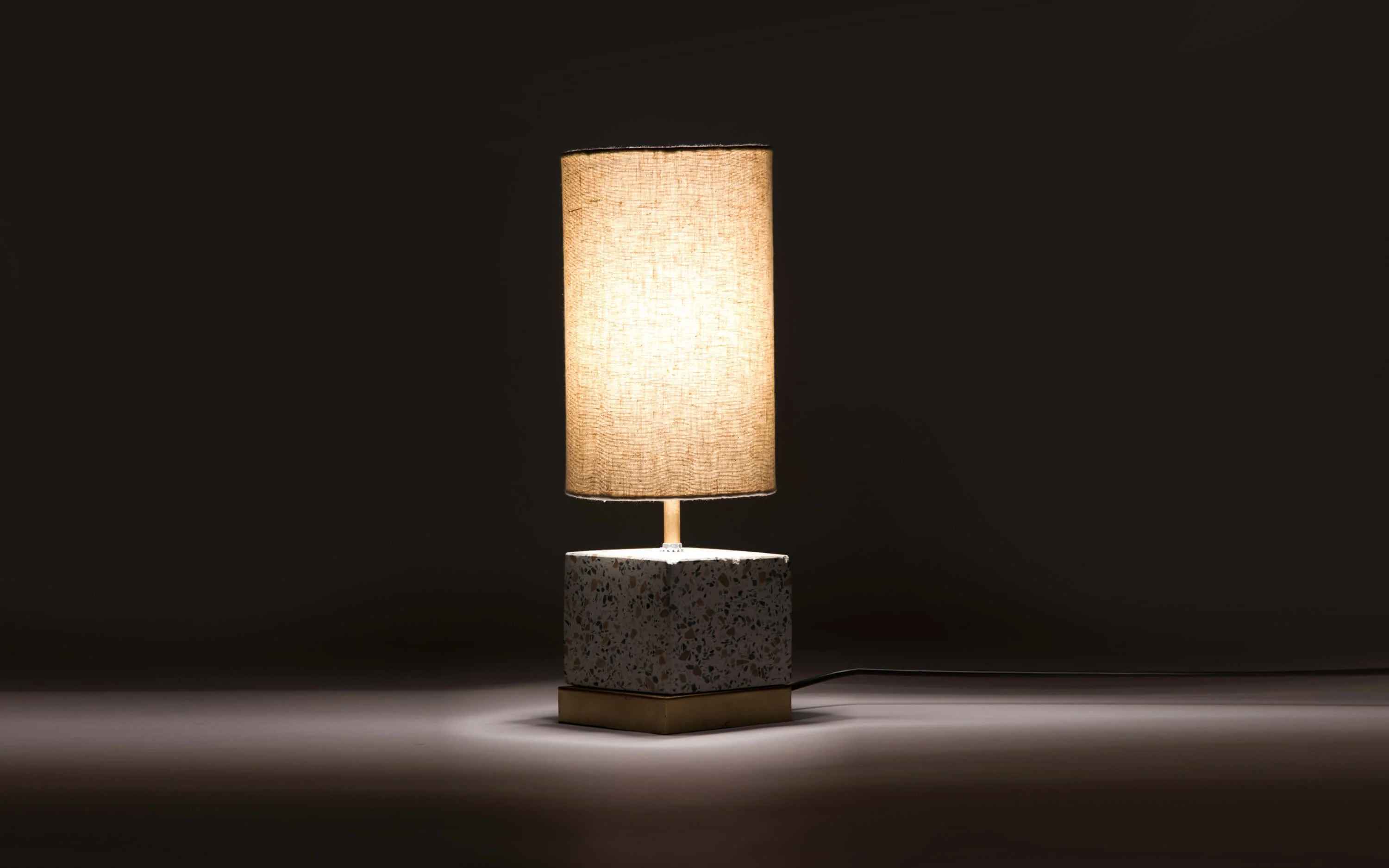 Speckle Table Lamp Square