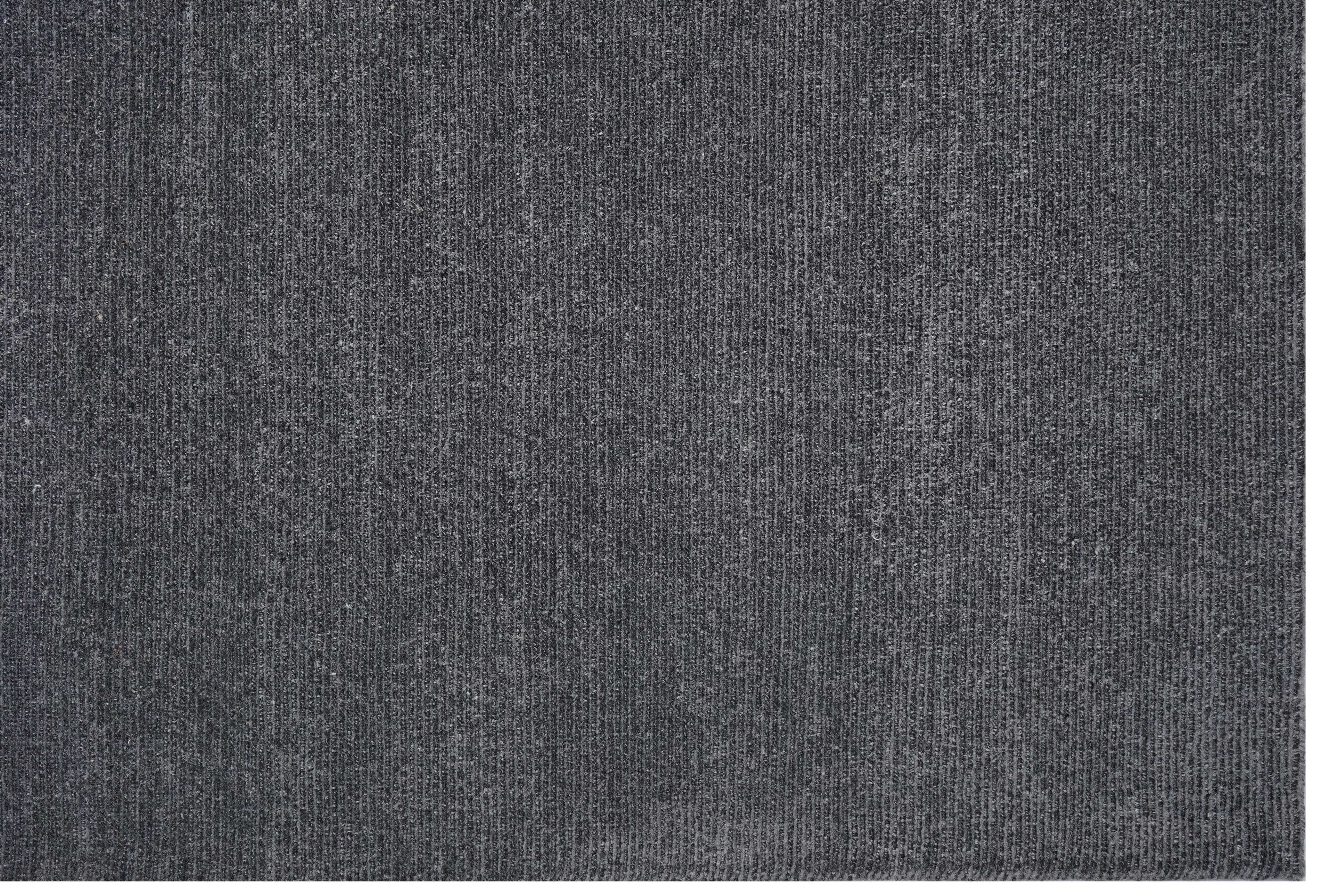 PLAIN GRAY RUG