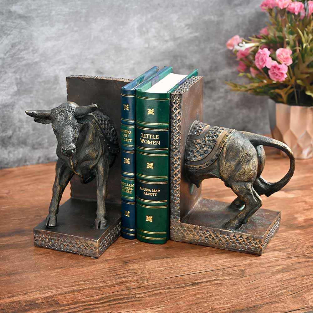 Rustic Bull Bookend