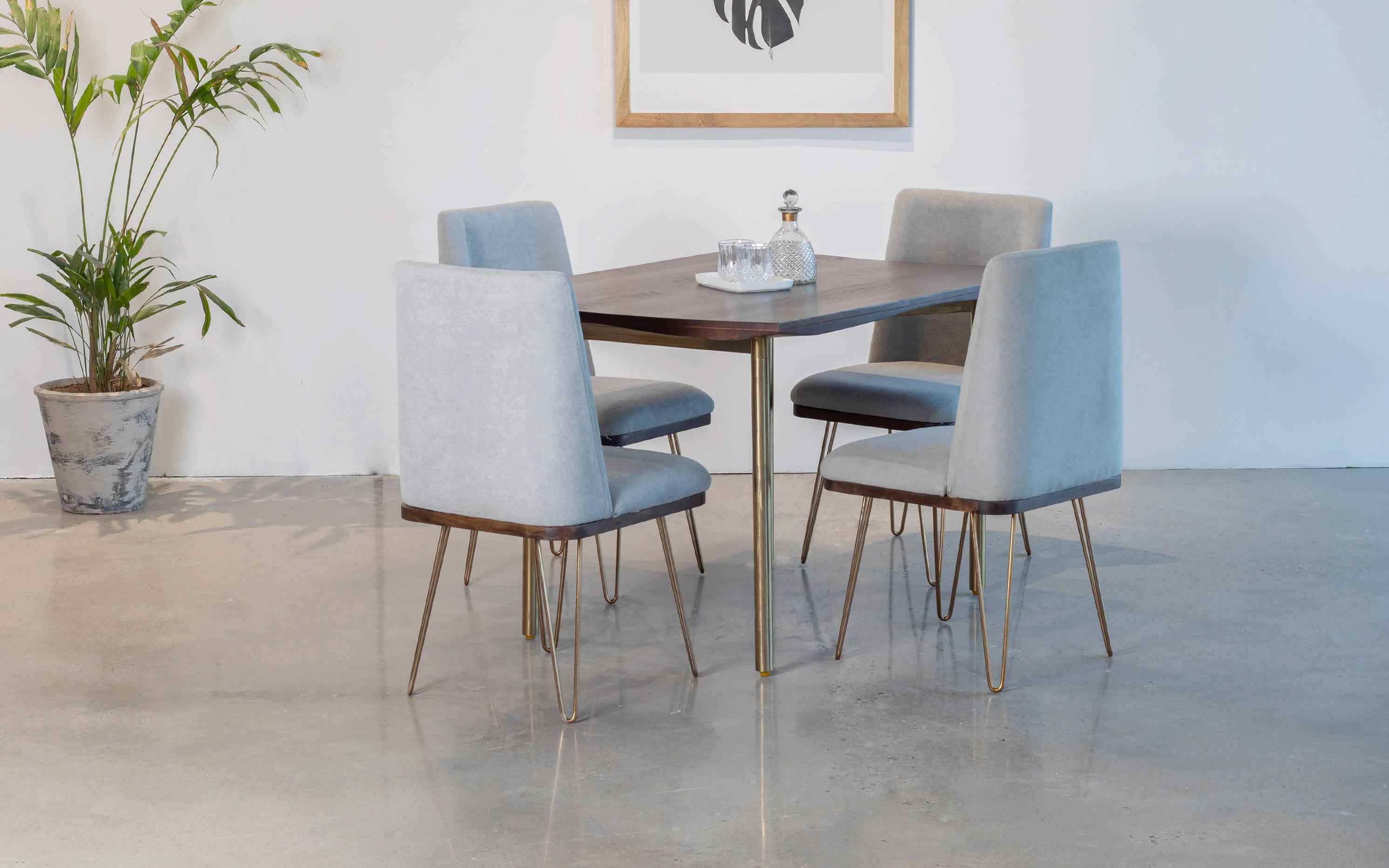 Barcelona Dining Table With 4 Without Arm Chairs