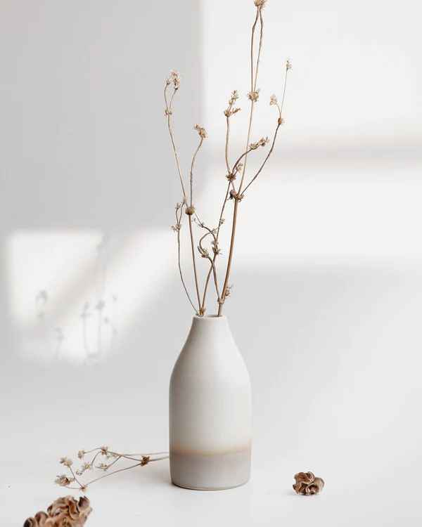 Clouded and Daisy Vase