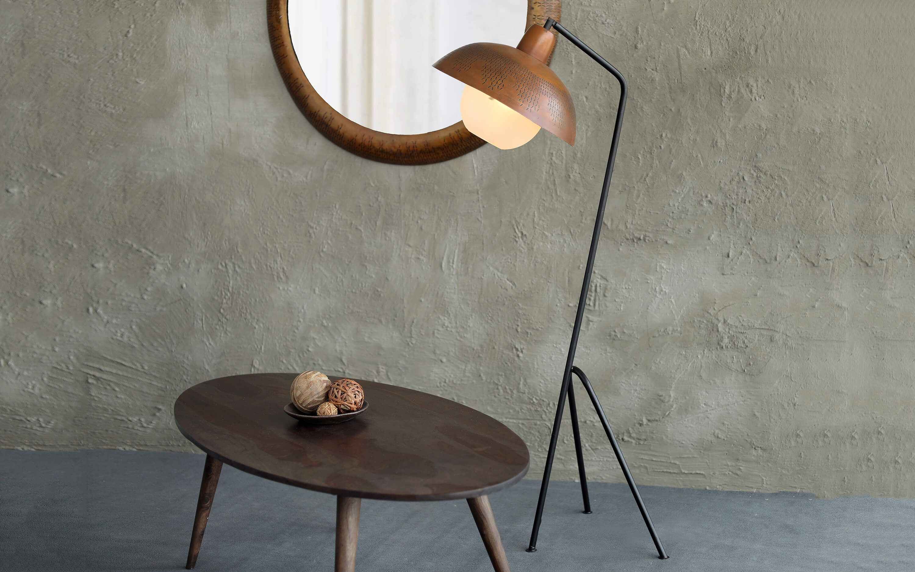 Kuru Floor Lamp