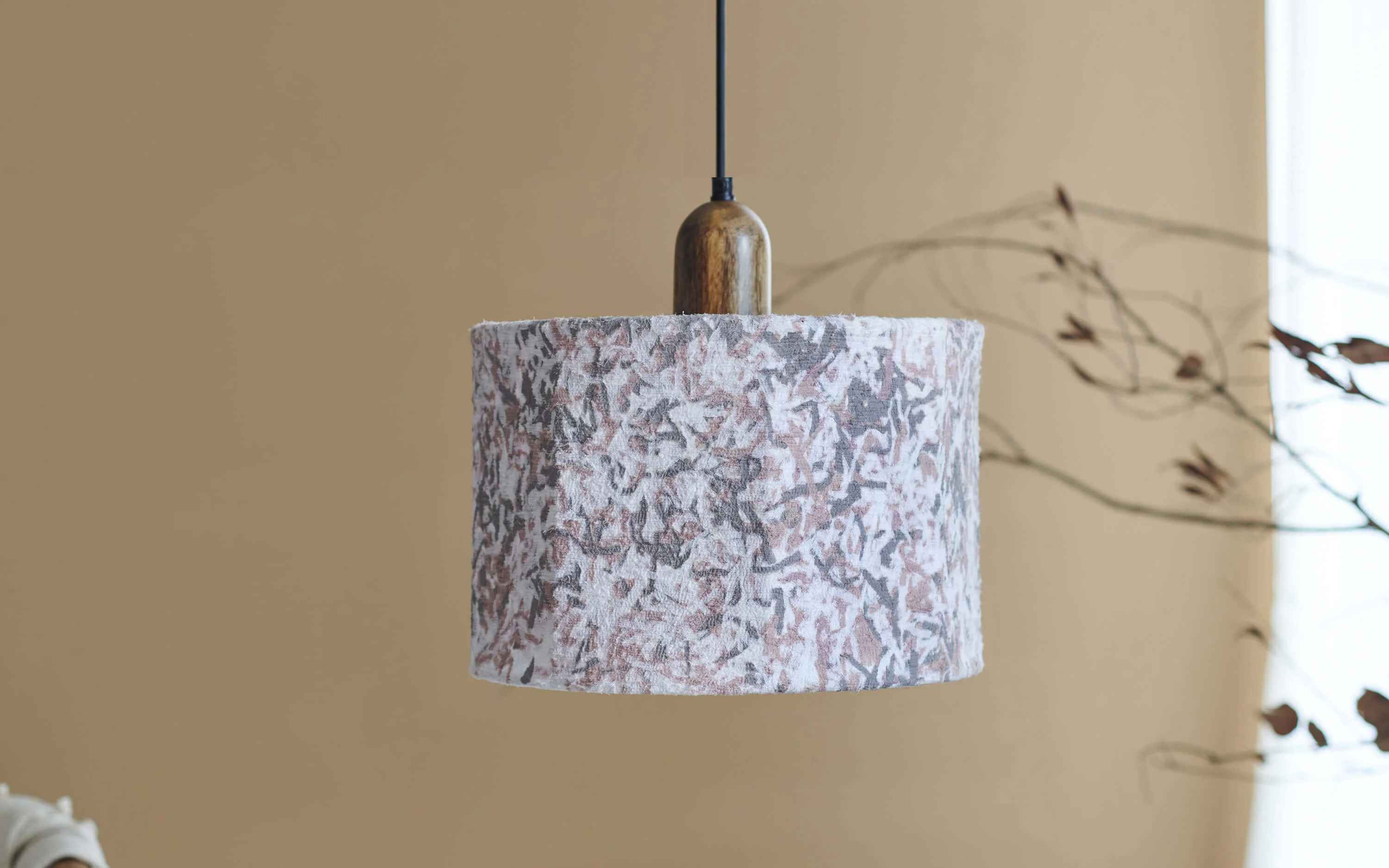 Flake Hanging Lamp Beige Drum