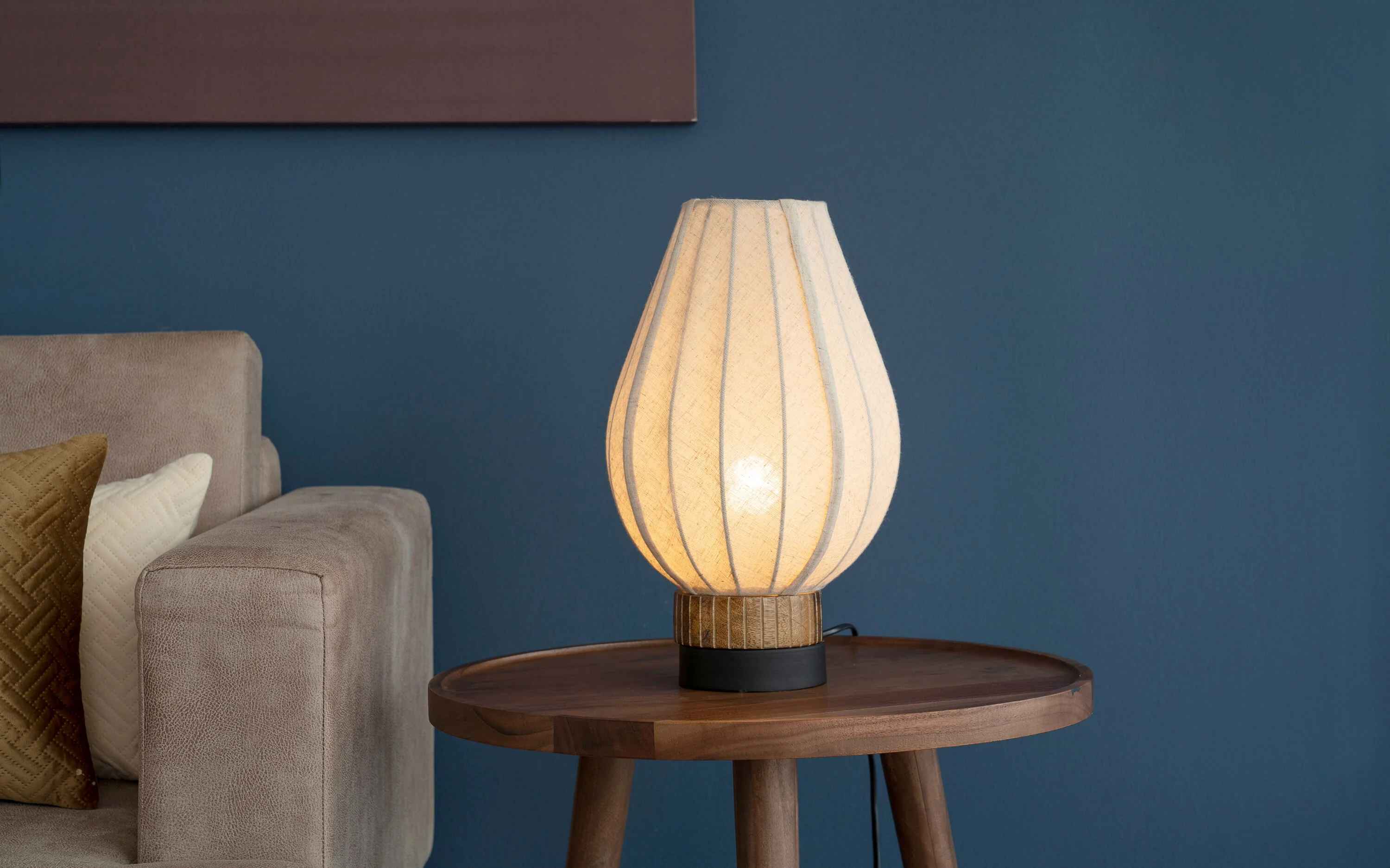 Bud Table Lamp Black