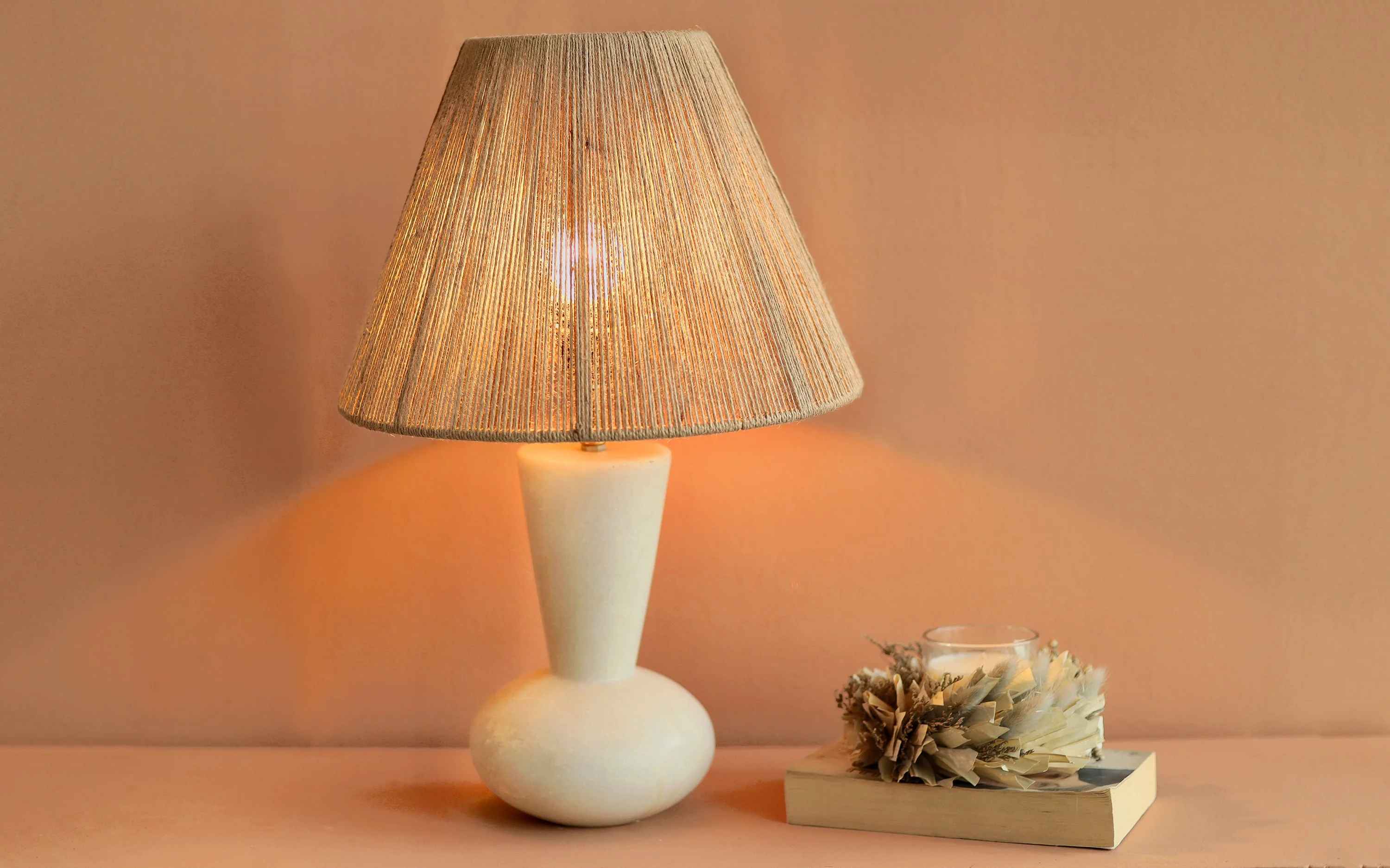 Hasira Table Lamp