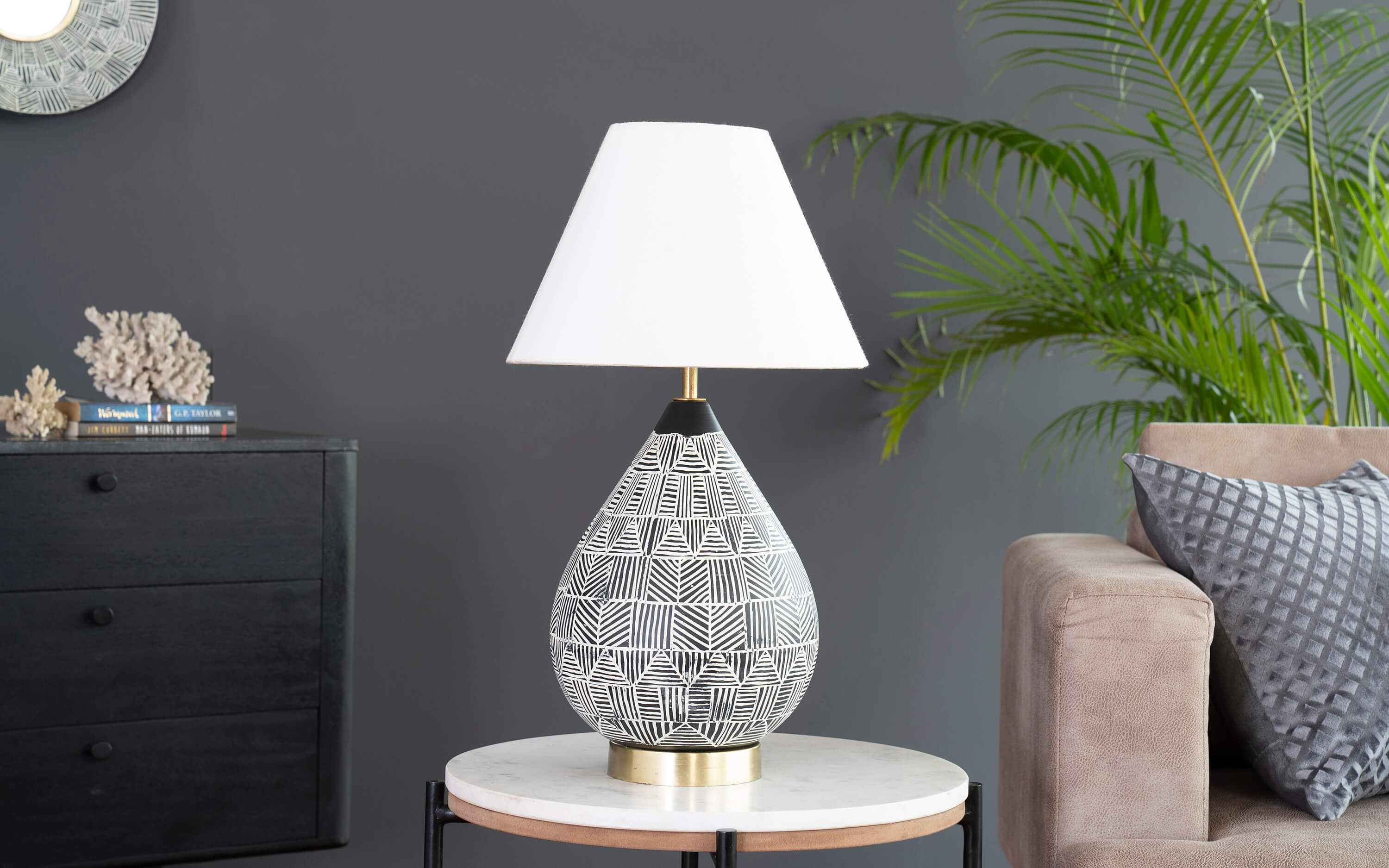 Calathus Drop Table Lamp