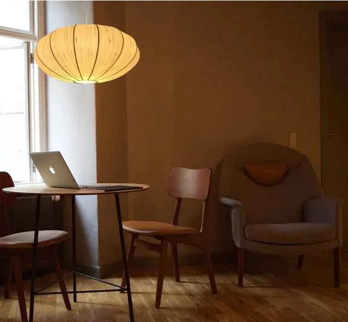 Raw Silk Ivory Balloon Lamp