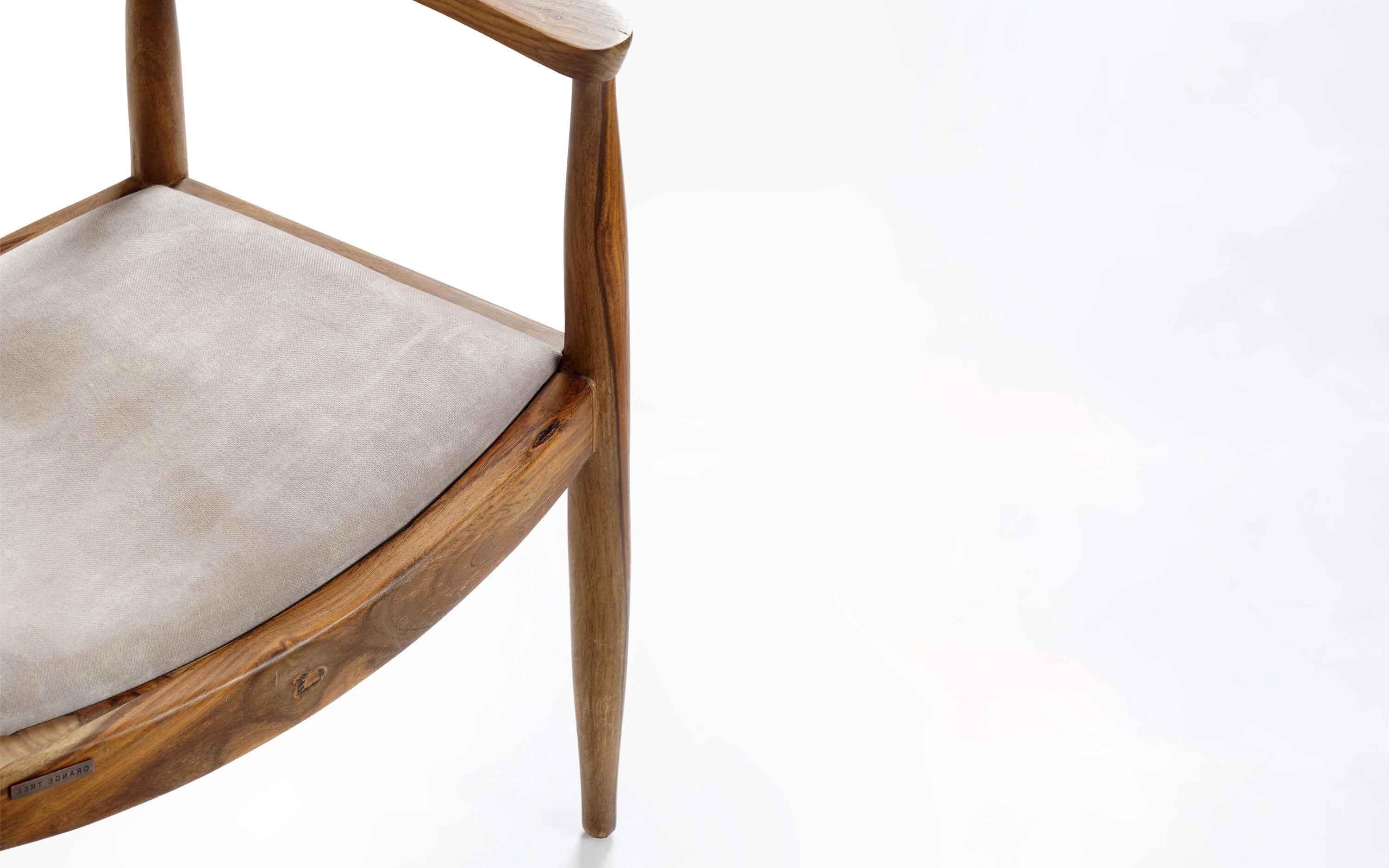 Dado Dining Chair