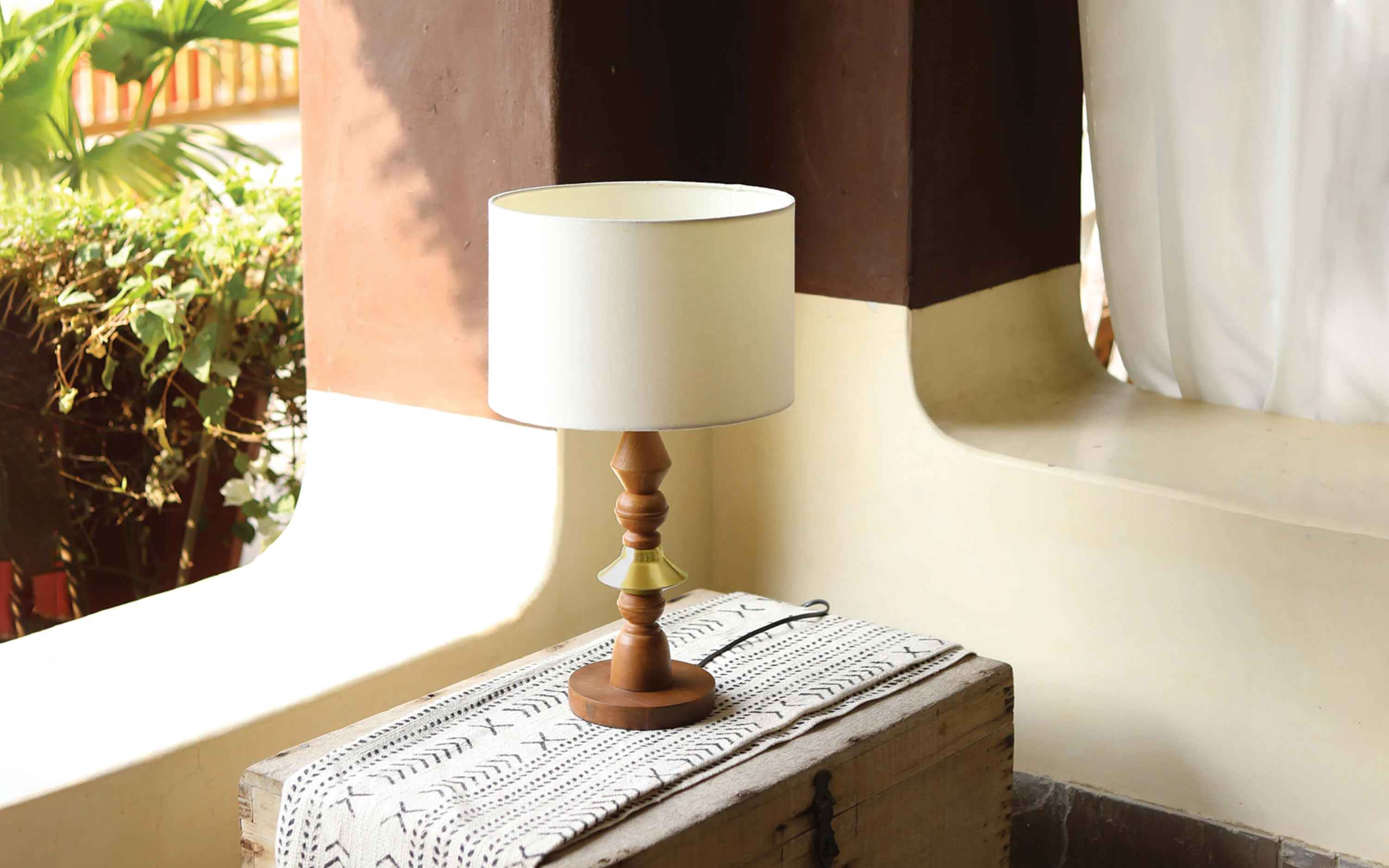 Jodha Gold Table Lamp