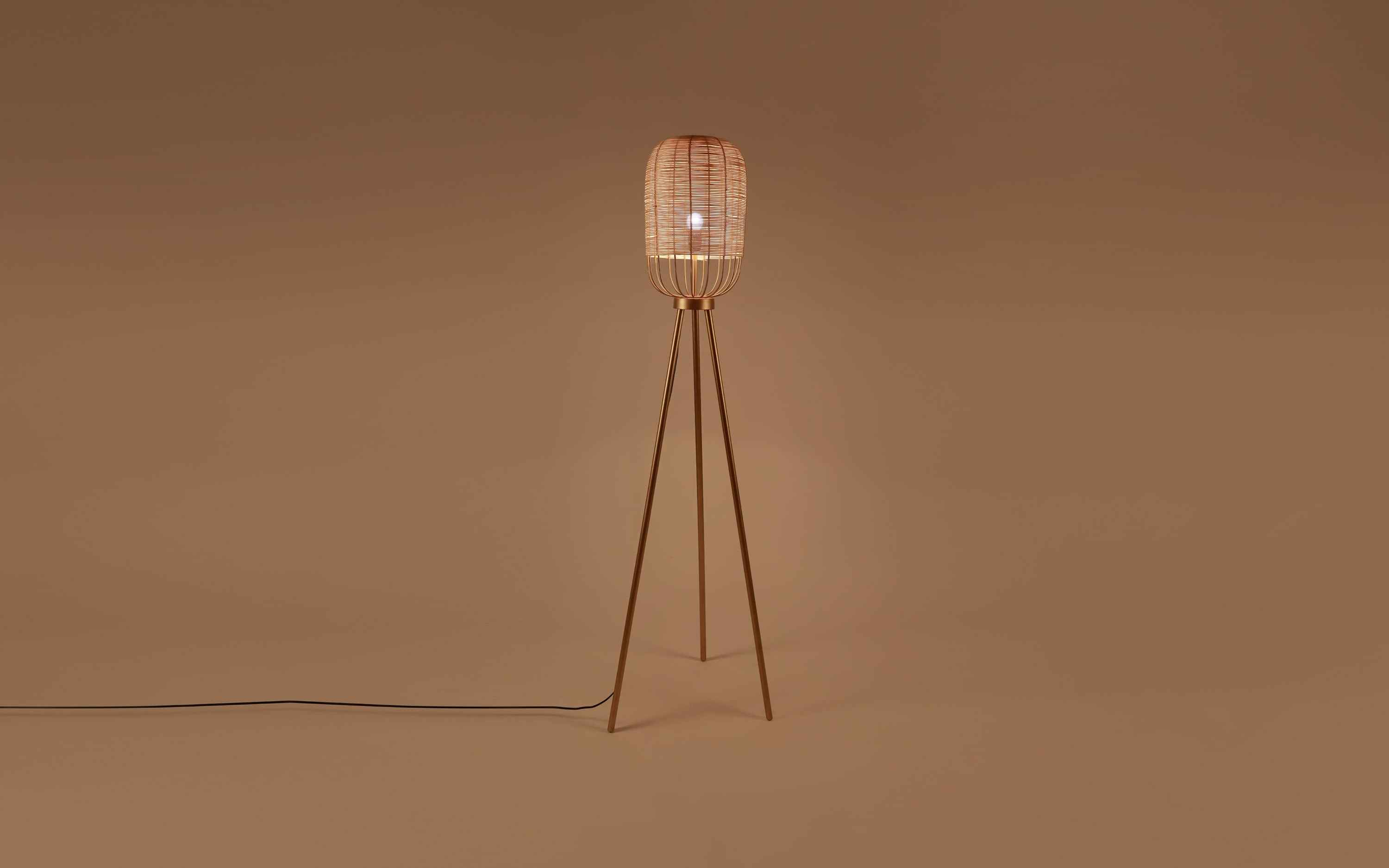 Henka Natural Floor Lamp