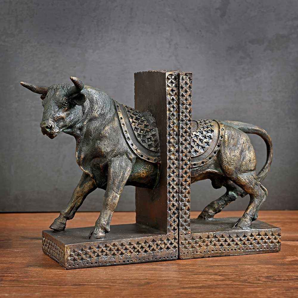 Rustic Bull Bookend