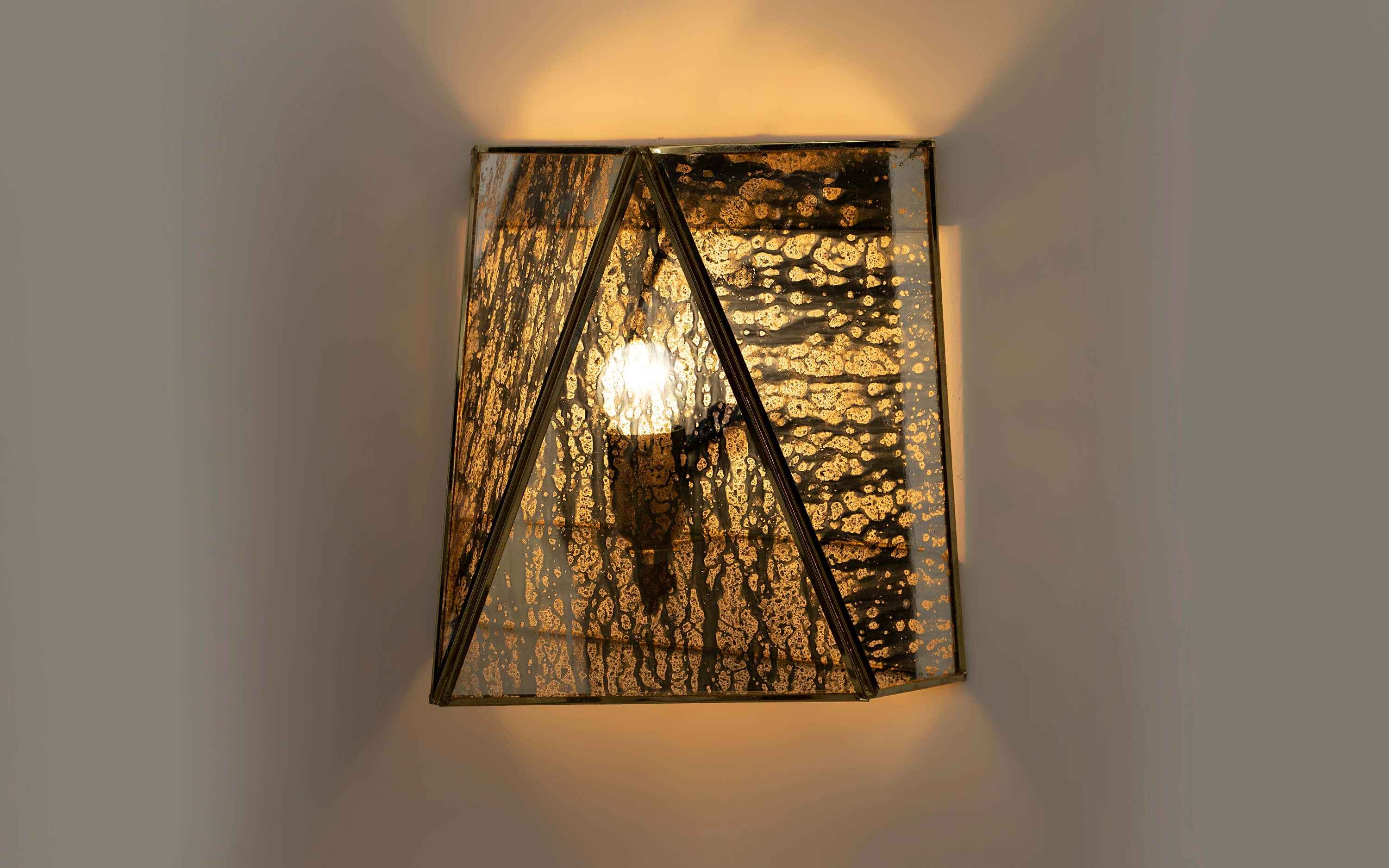 Hera Wall Lamp