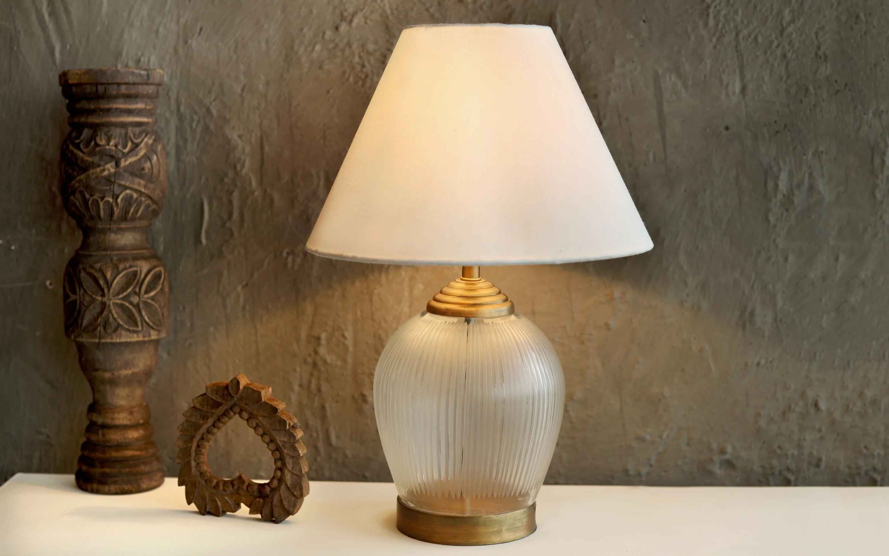 Ribu Table Lamp