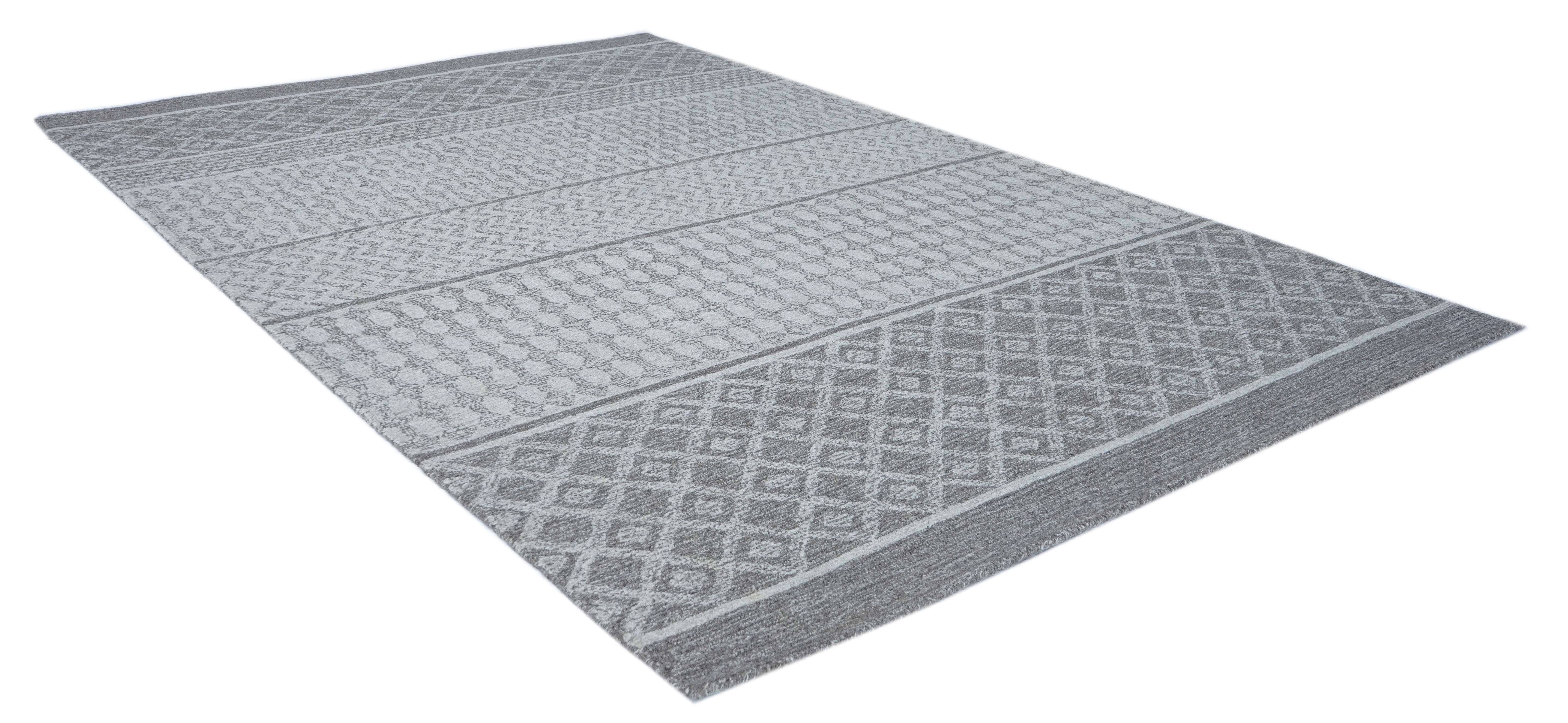 GREY TUFTED BLOCK RUG